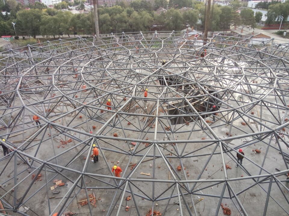 阿尔山全民健身中心网架